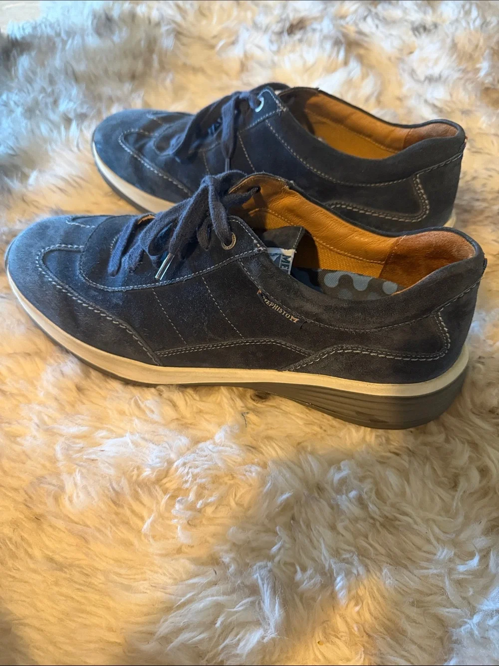 Mephisto premium suede